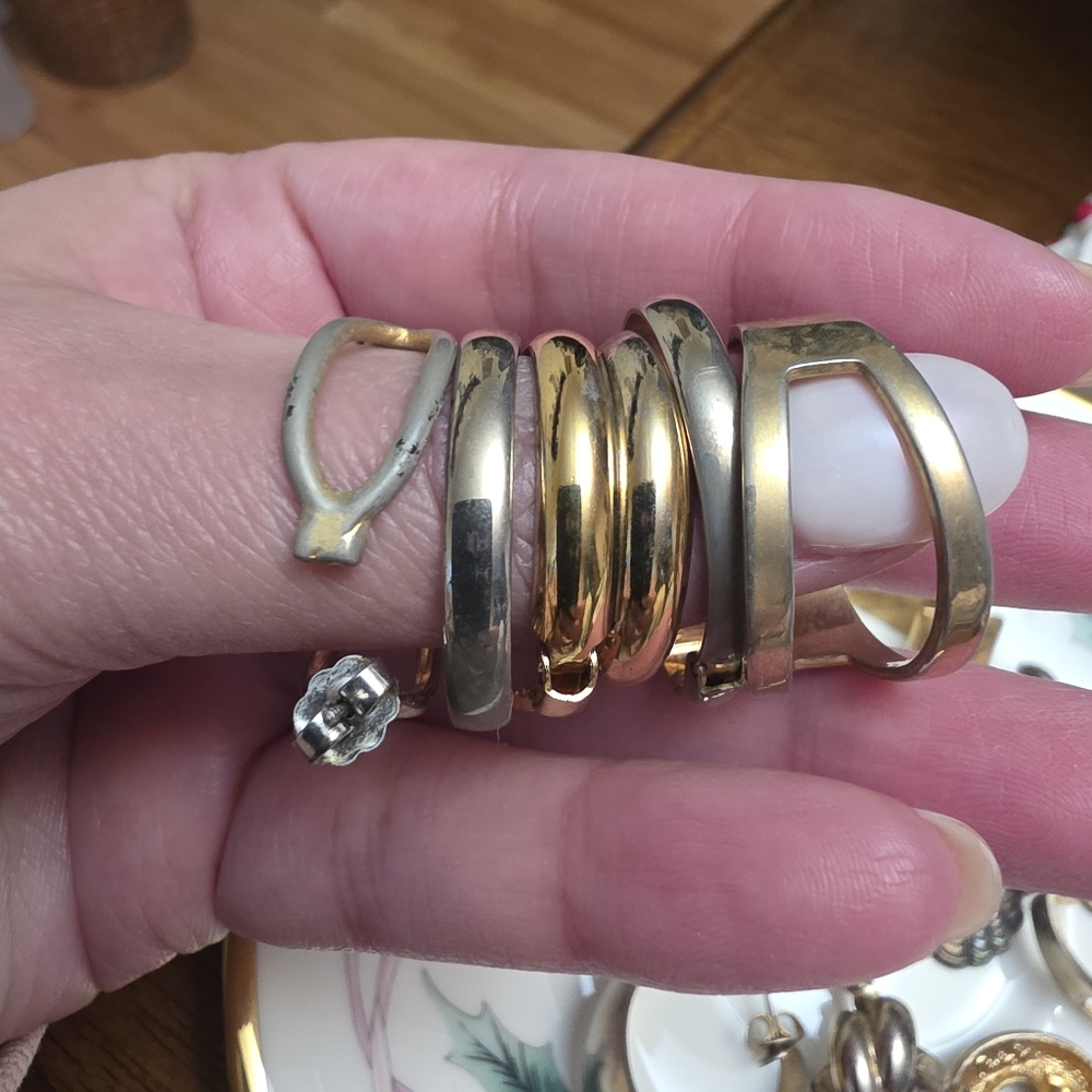 Vintage Earrings Gold And Silver Toned Earring Lot Bundle - Picture 12 of 15